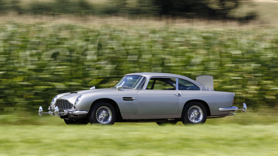 2017 - Exposition Aston Martin Rétromobile