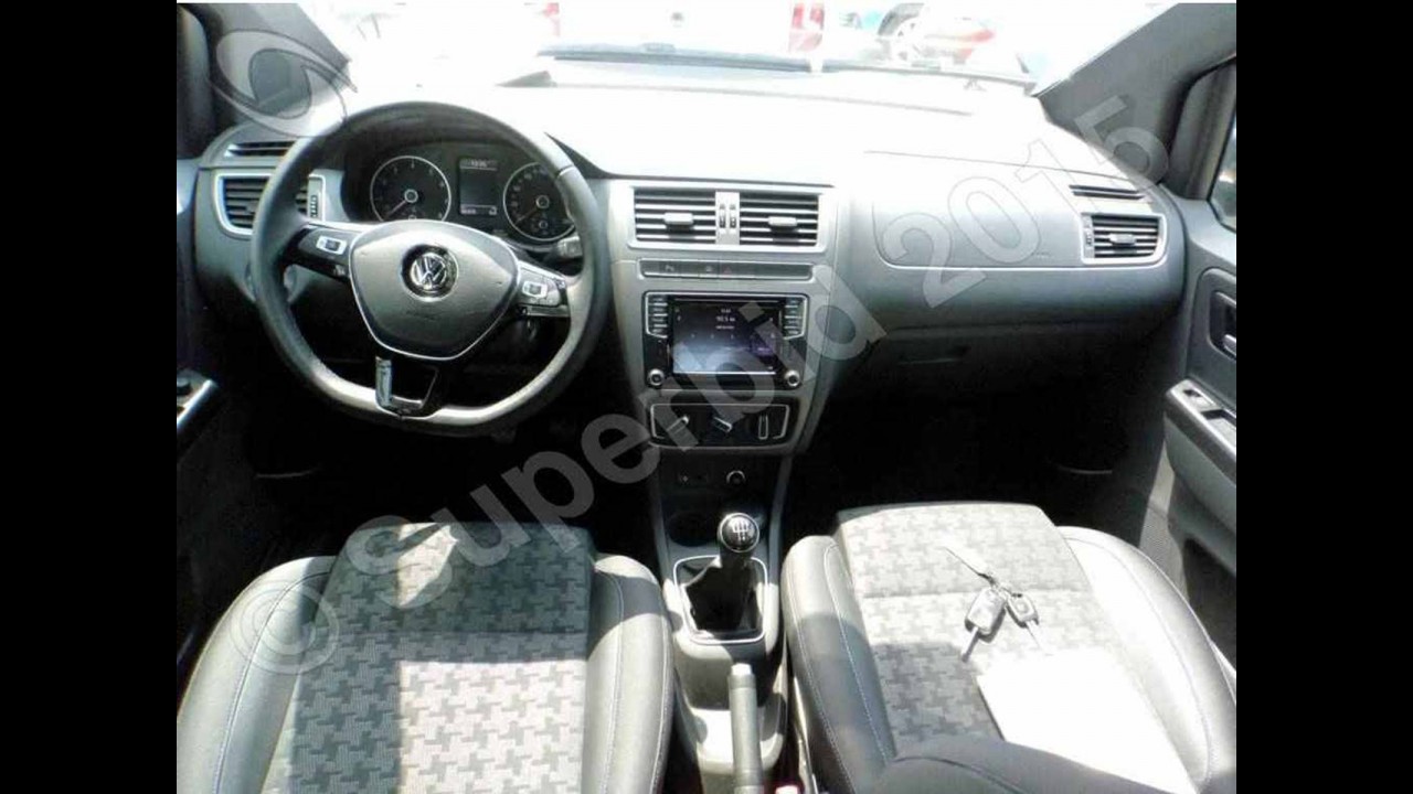 Escapou! VW Golf 1.6 nacional e inédito Fox Track aparecem em site de leilões