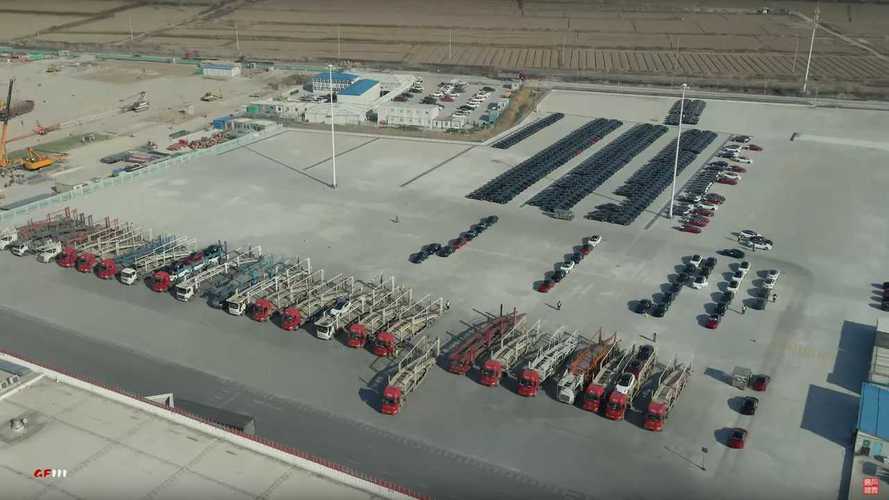 Tesla Giga Shanghai: 24 Carriers Wait To Deliver Tesla Cars