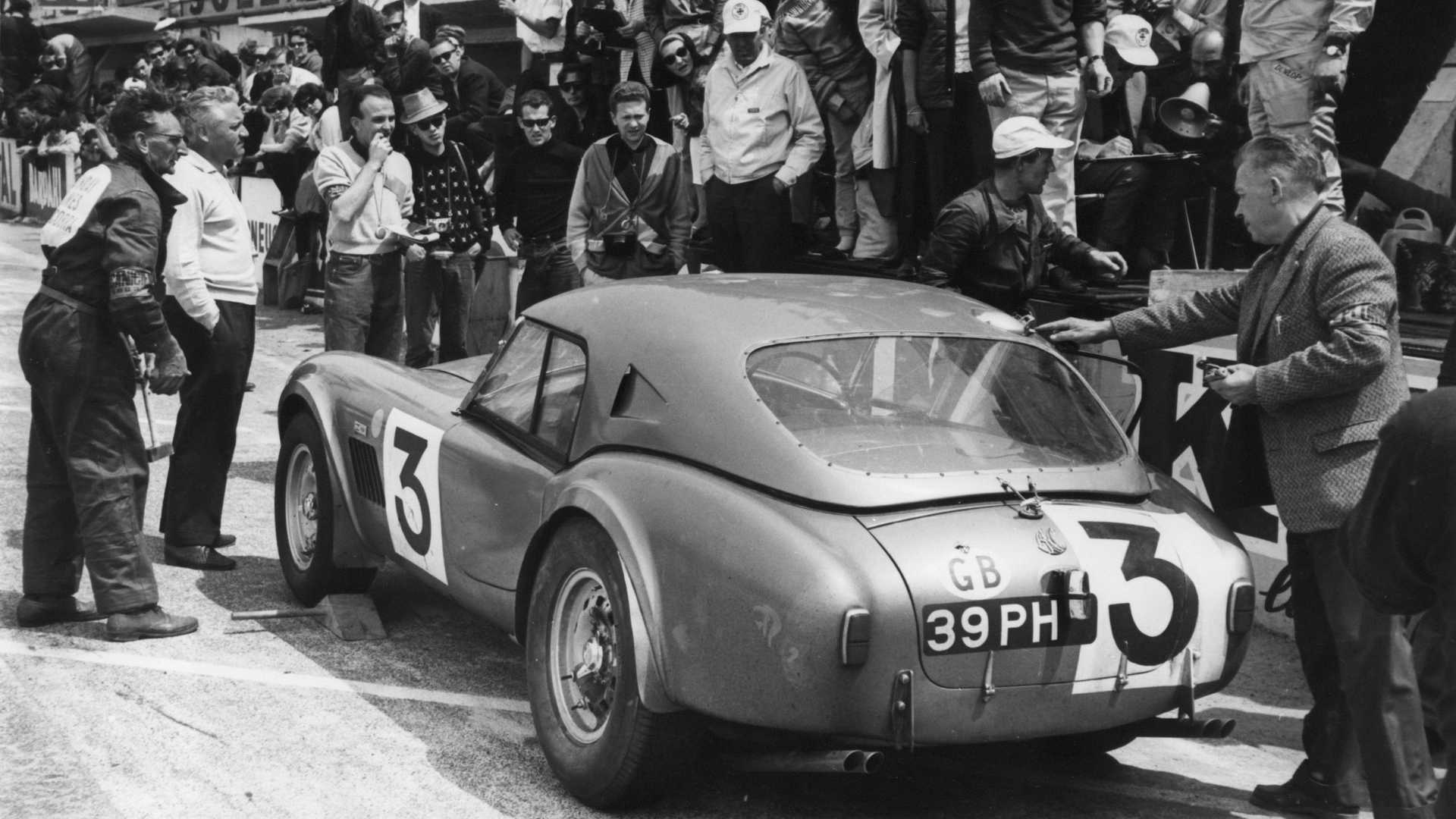 AC Cobra Le Mans Electric Announced