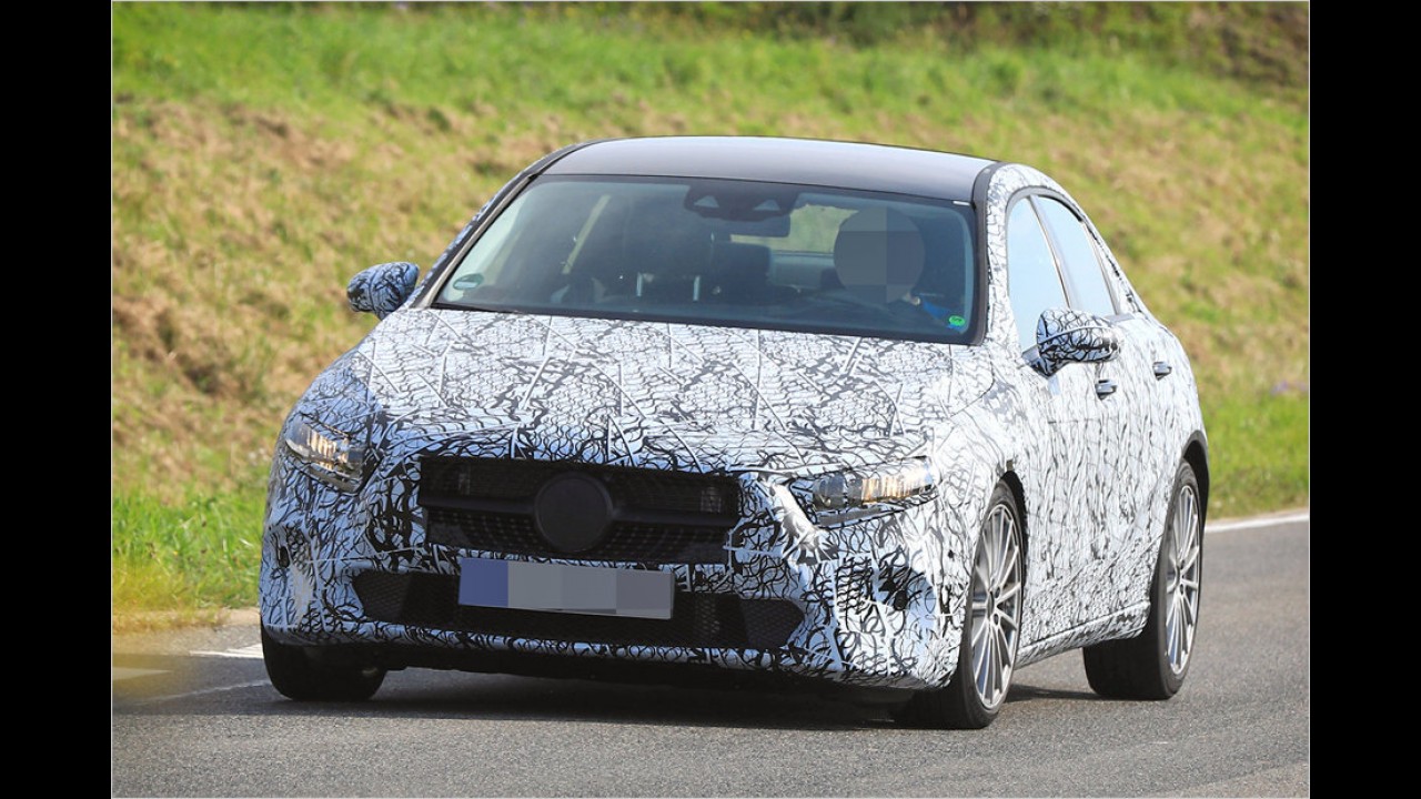 Mercedes A-Klasse Limousine erwischt