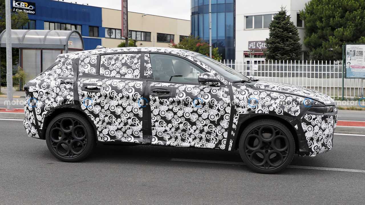 Alfa Romeo Tonale Nuove Spy Shot