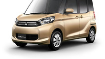 Mitsubishi eK Space 03.10.2013