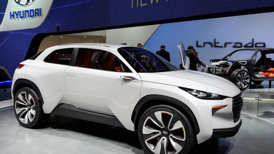 Hyundai Intrado Concept live in Geneva
