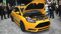 Shelby Focus ST live in Detroit 15.01.013