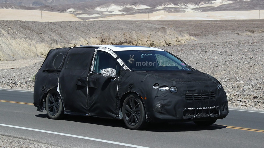 2017 Honda Odyssey spy photo