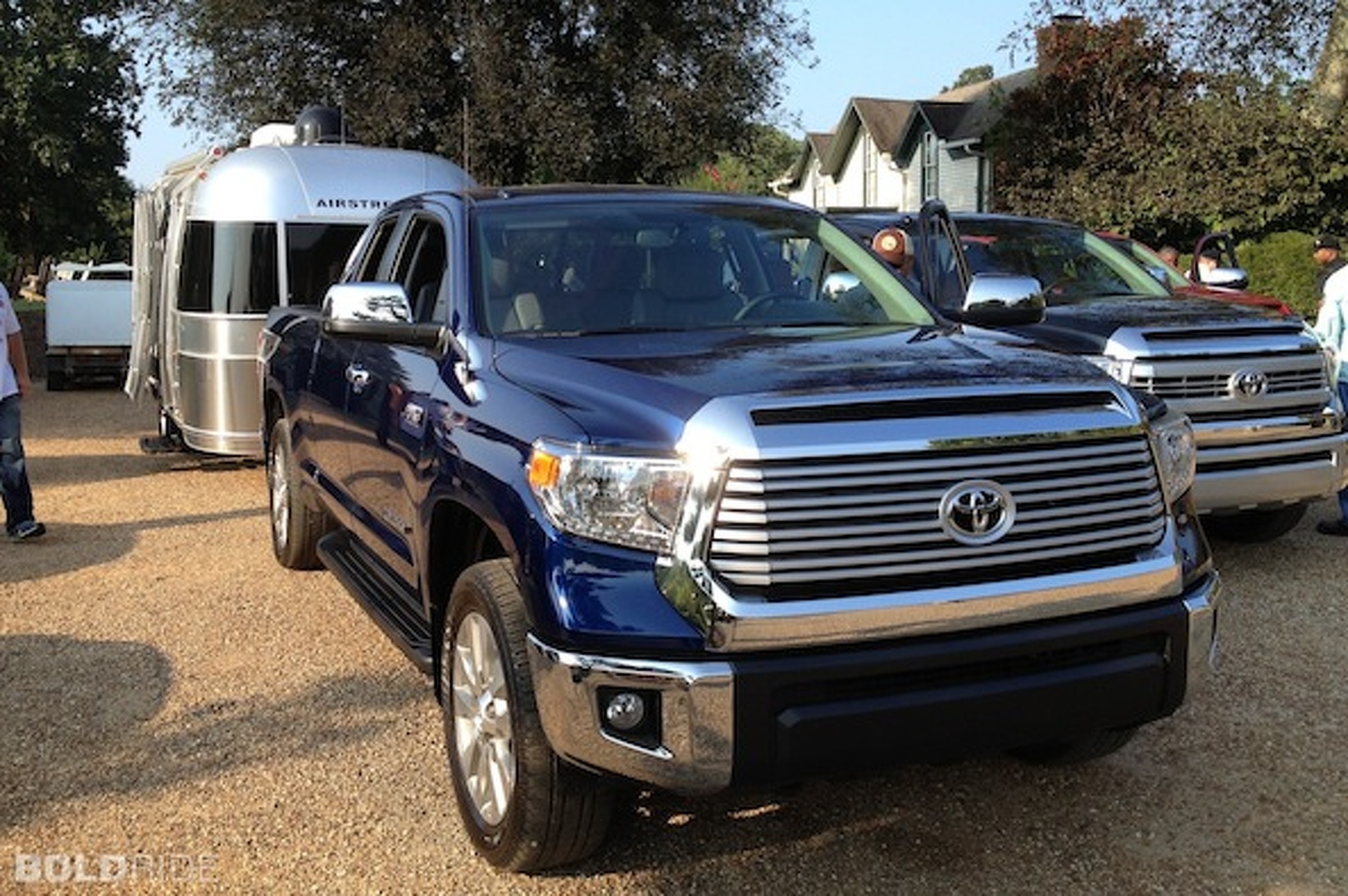 2014 Toyota Tundra First Drive: New Face, Same Ol' Truck