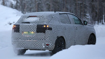 2017 Peugeot 3008 spy photo