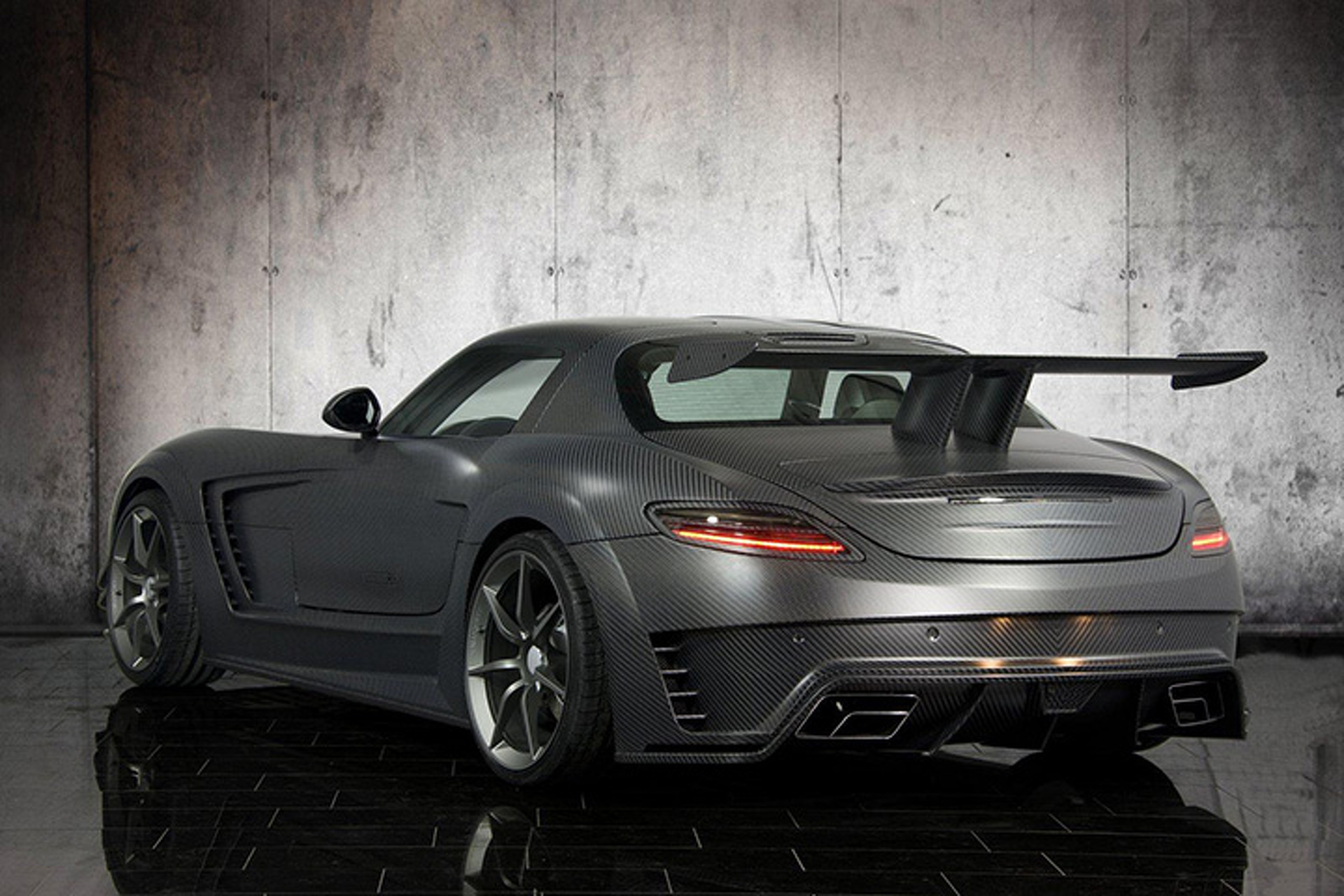 10 Eye-Popping Bare Carbon Fiber Supercars