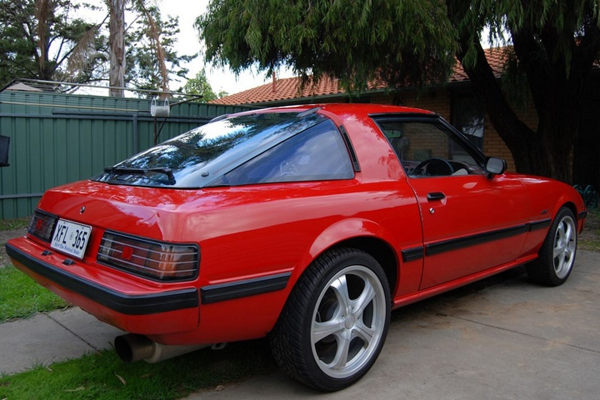 The Mazda RX-7: A Car That We Desperately Want to Come Back