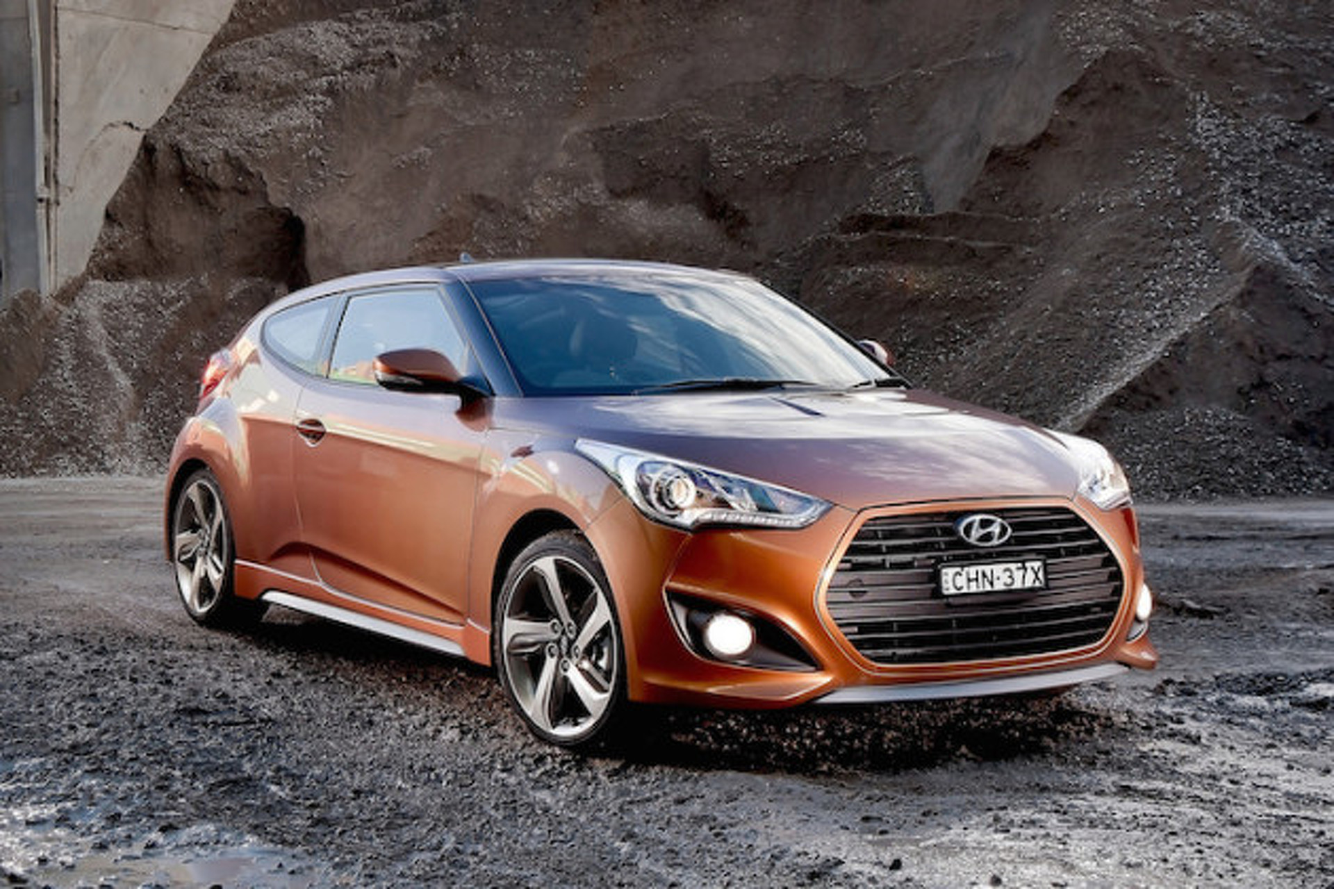 Hyundai Says No To V8-Powered Genesis Coupe, Yes to Veloster