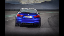 BMW M4 CS