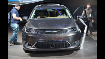 Chrysler Pacifica al Salone di Detroit 2016