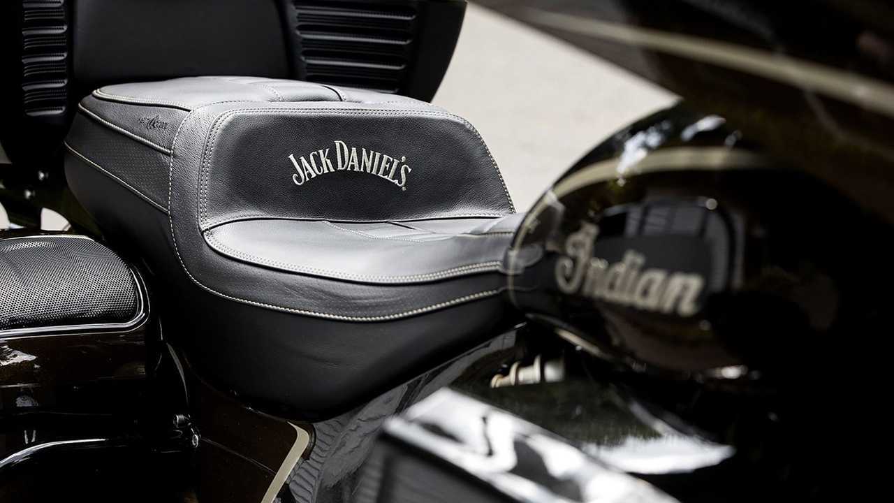 Jack Daniel's Indian Roadmaster Dark Horse Limited Edition-ClimaCommand Rogue Saddle