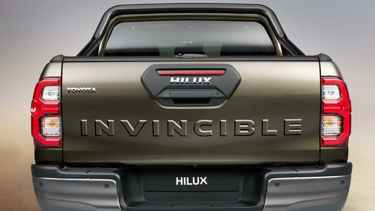 2021 Toyota Hilux Invincible grade - Europe