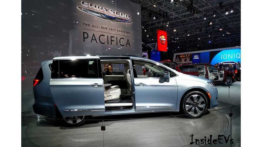 Chrysler Pacifica Hybrid Release Date News And Reviews Insideevs General Chrysler Pacifica Hybrid Bests Estimates Now 33 Miles Range 84 Mpge City