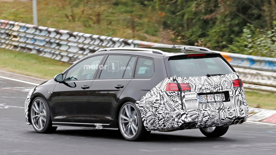 VW Golf R Variant facelift spy photo