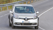 Renault Grand Scenic mule spy photo