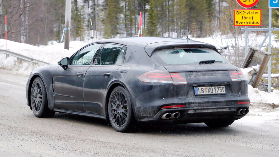 El Porsche Panamera Sport Turismo, espiado mientras espera su debut en Ginebra