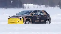 2019 Toyota Auris spy photo