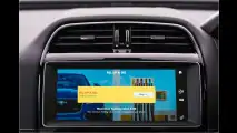 Tankrechnung im Auto bezahlen