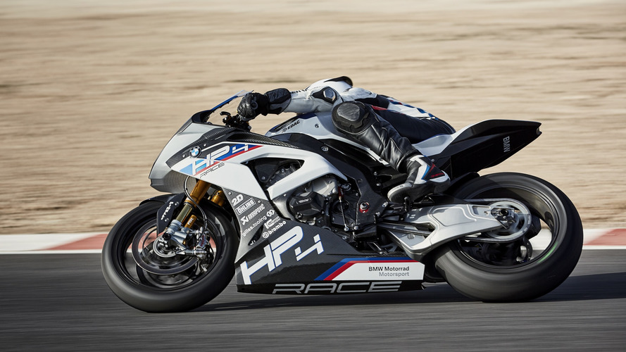 BMW HP4 Race, tam bir karbon fiber şöleni