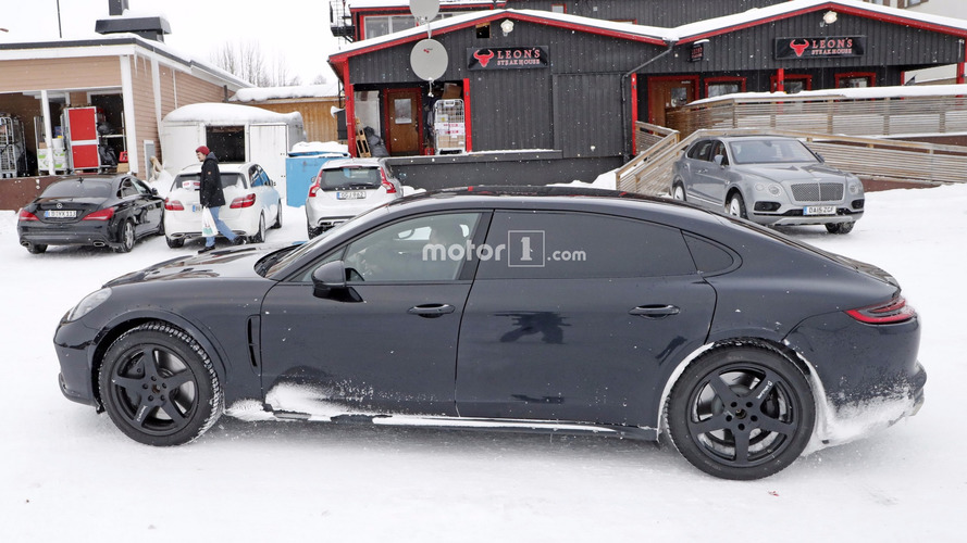2019 Bentley Flying Spur spy photo