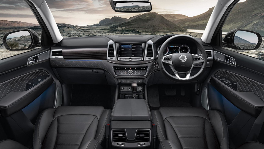 New 2018 Ssangyong Rexton revealed
