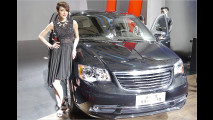 Jaja, so ist das eben, das ist in China nicht anders. Das Kleid muss zum Auto passen ...