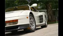 Miami-Vice-Testarossa unterm Hammer