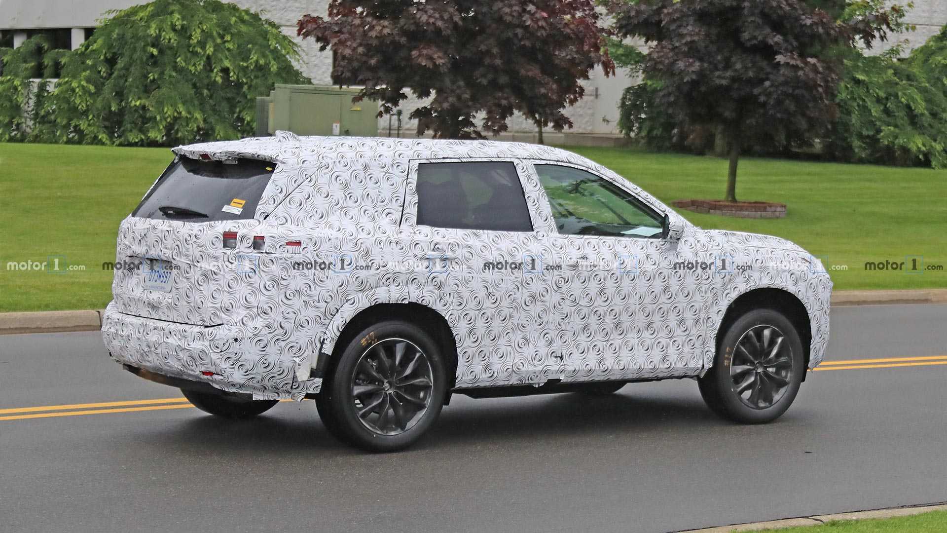 https://cdn.motor1.com/images/mgl/M1KZX/s1/next-gen-nissan-rogue-spy-shots.jpg next-gen-nissan-rogue-spy-shots