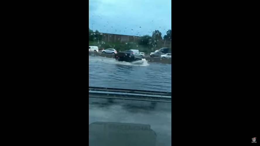 Ferrari California in flood