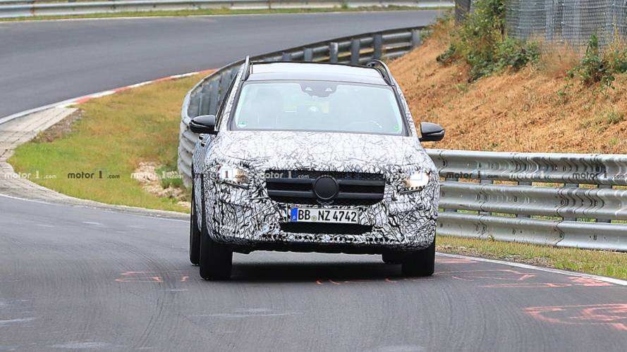 Mercedes-Benz GLB-Class Spy Shots
