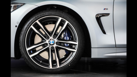 BMW Serie 4 Gran Coupé Iconic 4 Edition, tanto stile per pochi