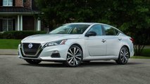18. Nissan Altima: 209,183 Units