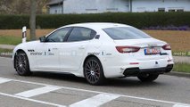 Maserati Quttroporte spia lifting foto
