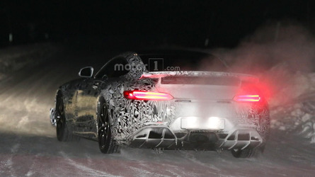 Mercedes-AMG GT-R looks menacing in latest spy photos