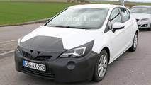 Opel Astra facelift spy photo