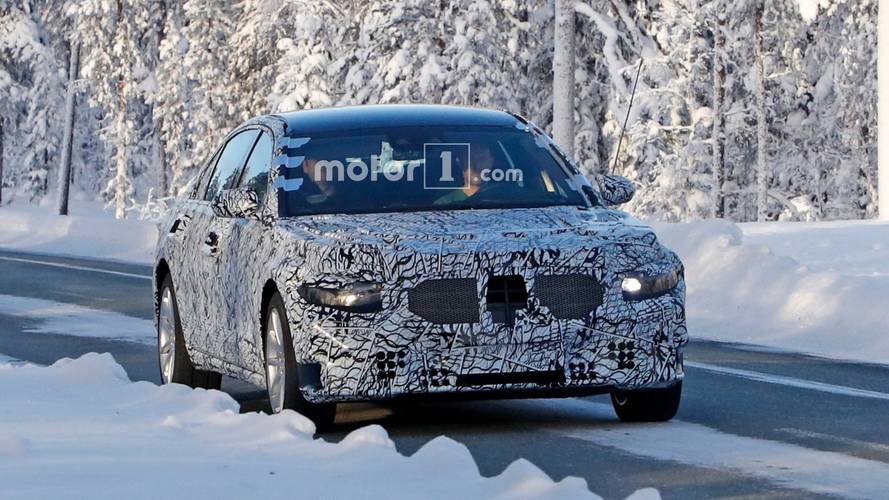 New Mercedes-Benz S-Class Spy Photos