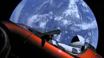 Tesla Roadster segelt im All