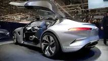 Pininfarina zeigt HK GT mit Flügeltüren