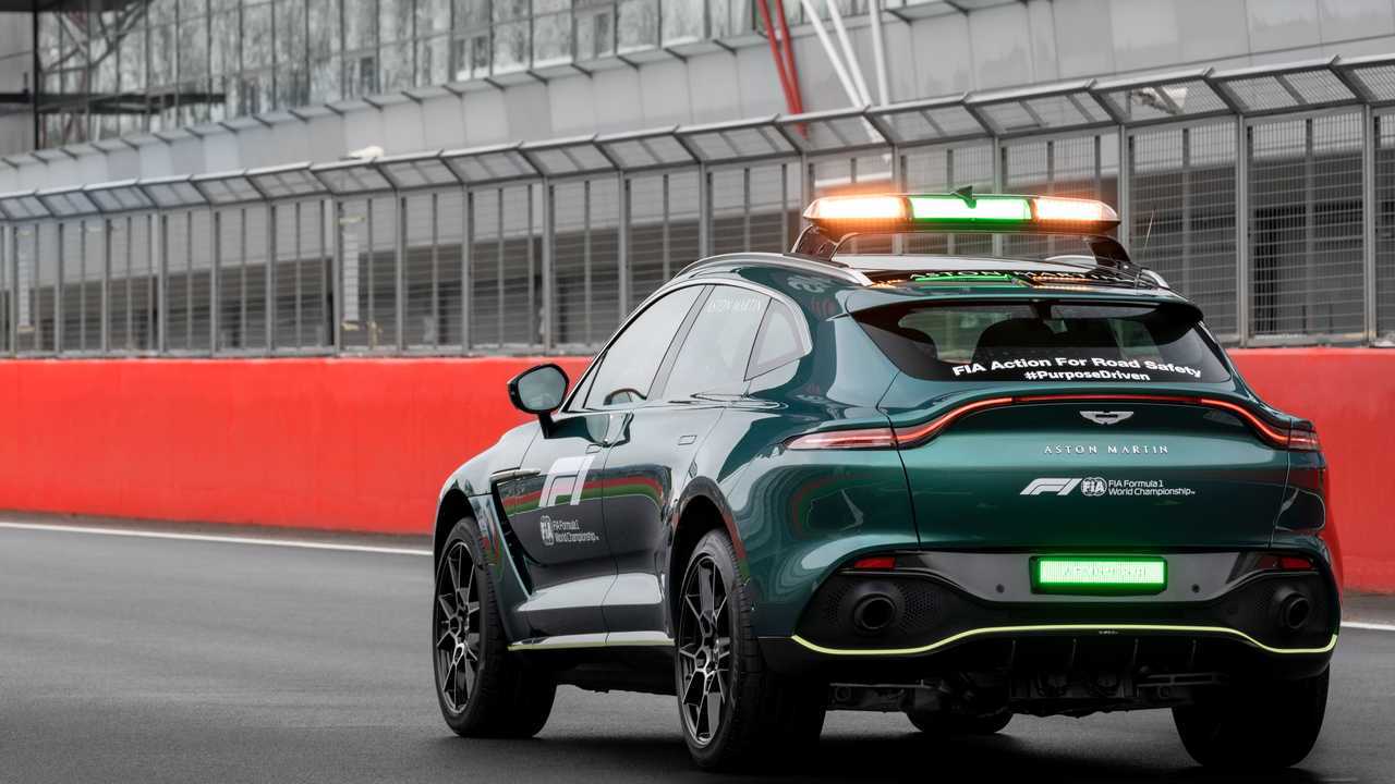 Aston Martin DBX Medical Car F1 (2021)