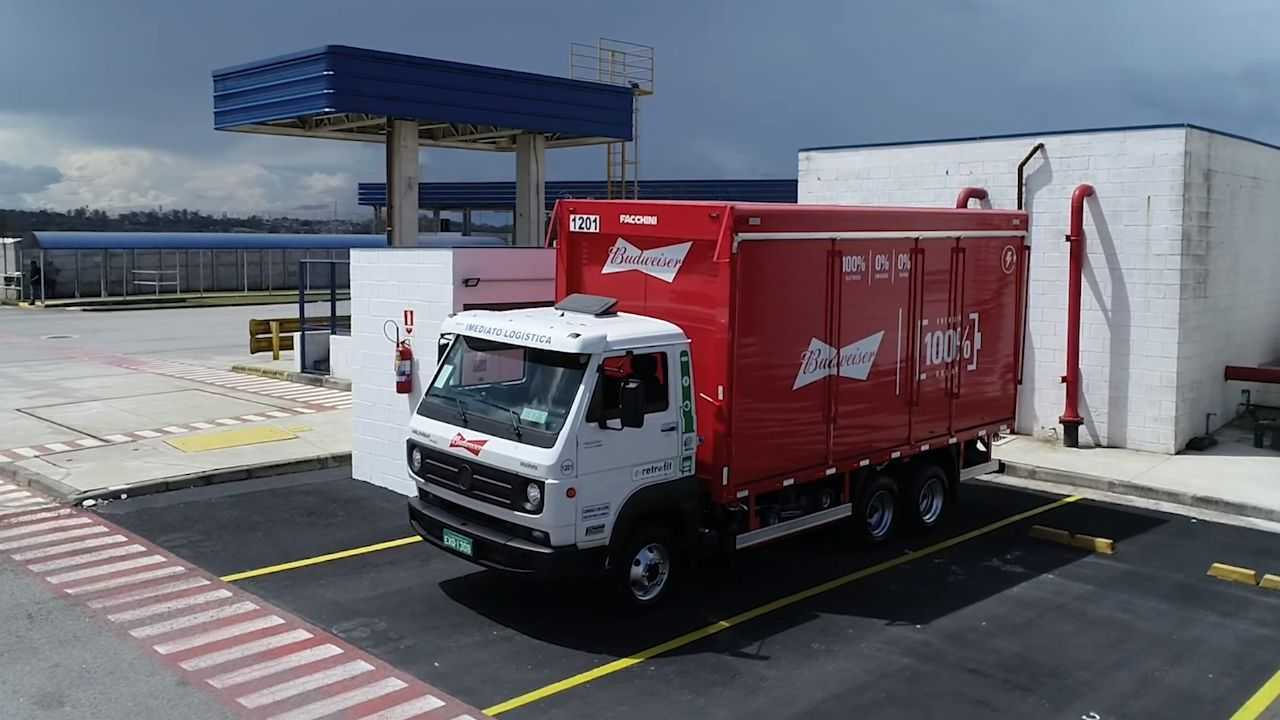 Caminhão elétrico convertido - Ambev