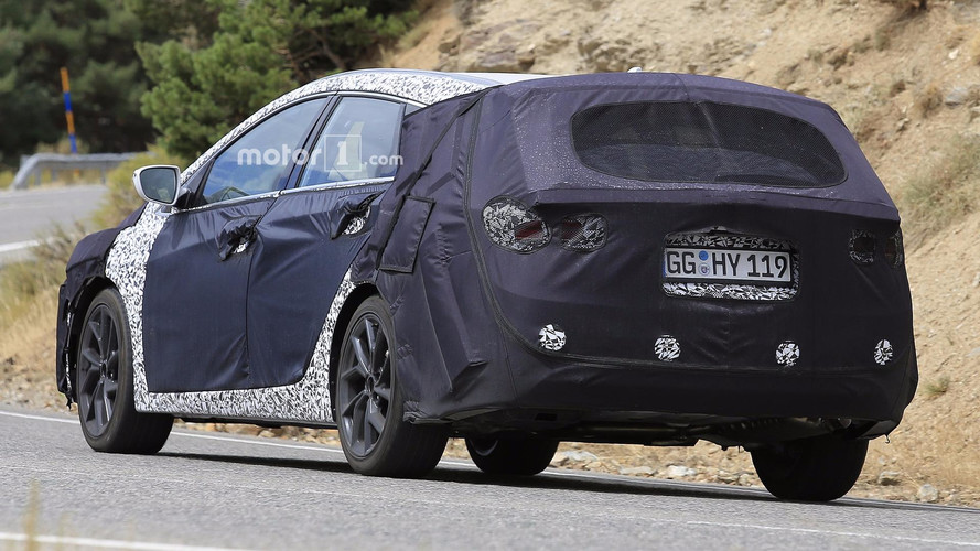 2018 Hyundai i40 wagon casus fotolar