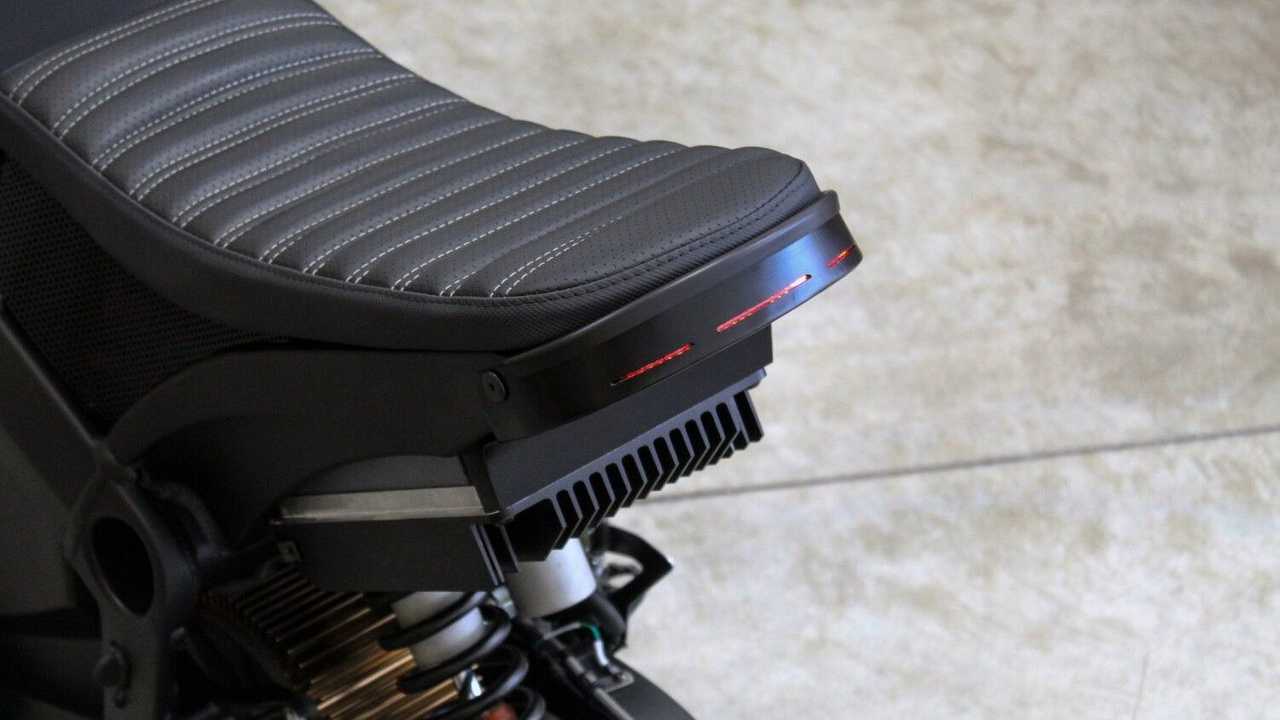 Droog Moto DM-017 V2 E-Fighter - Tail