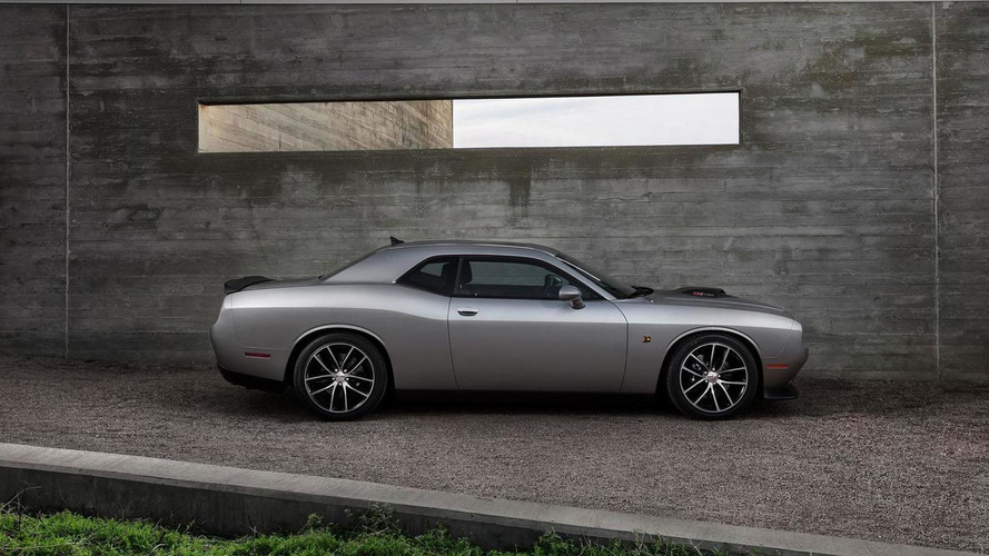 2015 Dodge Challenger Shaker