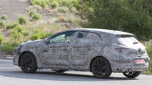 2016 Renault Megane spy photo