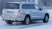 2016 Mercedes-Benz GLS spy photo
