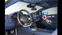 Polizei fährt Lambo