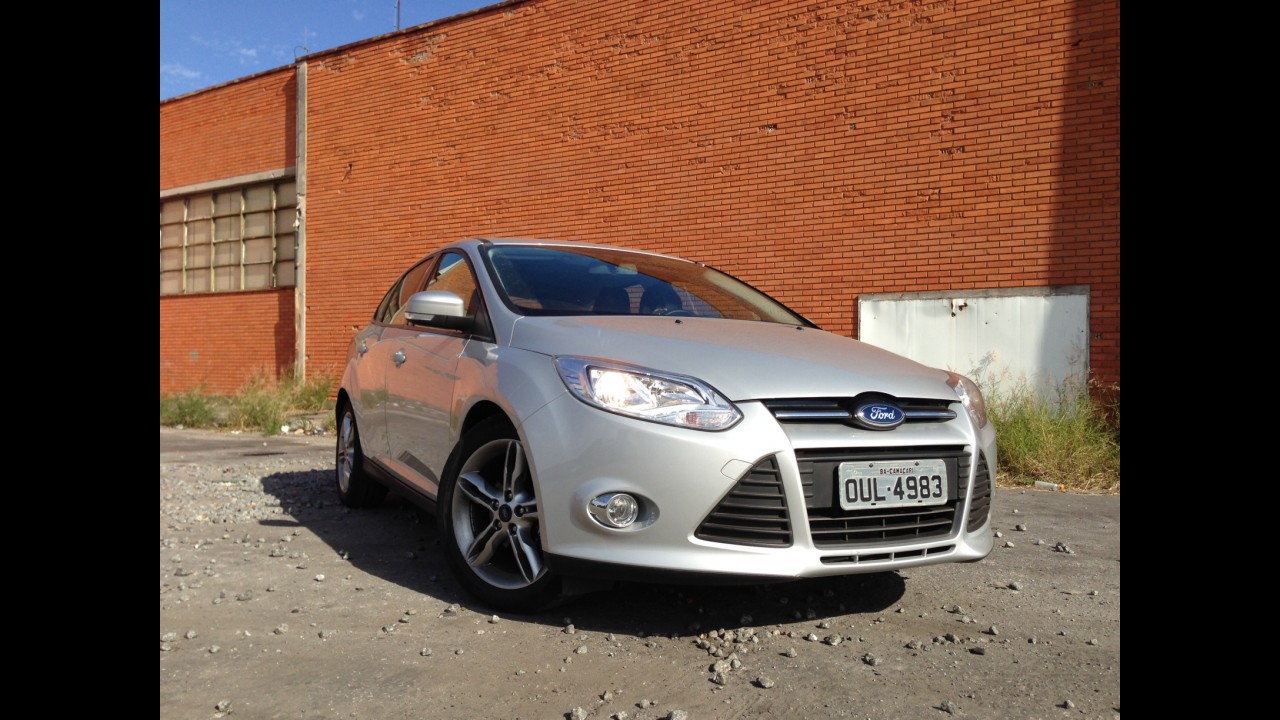 Análise CARPLACE (hatches médios): Cruze reassume liderança e i30 perde espaço